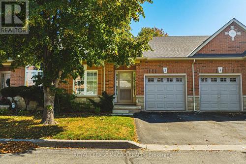 3 - 163 Livingston Avenue, Grimsby, ON - Outdoor