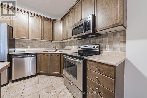 3 - 163 Livingston Avenue, Grimsby, ON - Indoor Photo Showing Kitchen With Stainless Steel Kitchen With Double Sink