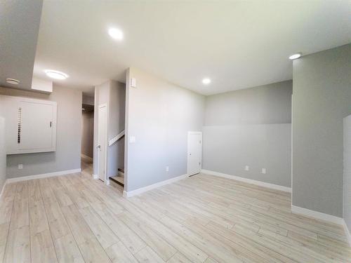 647 Toronto Street, Winnipeg, MB - Indoor