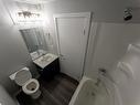 647 Toronto Street, Winnipeg, MB  - Indoor Photo Showing Bathroom 
