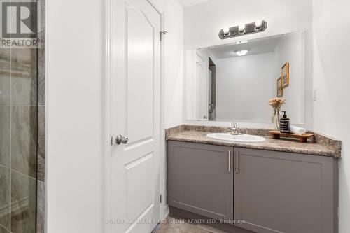 93 Markham Trail, Clarington (Bowmanville), ON - Indoor Photo Showing Bathroom
