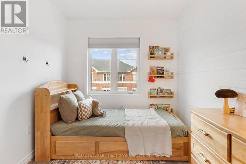 93 Markham Trail, Clarington (Bowmanville), ON - Indoor Photo Showing Bedroom