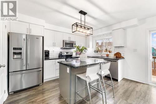 93 Markham Trail, Clarington (Bowmanville), ON - Indoor Photo Showing Kitchen With Upgraded Kitchen