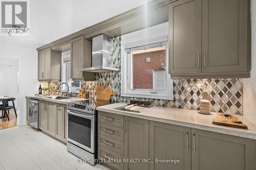 3837 Densbury Drive, Mississauga, ON - Indoor Photo Showing Kitchen With Double Sink With Upgraded Kitchen