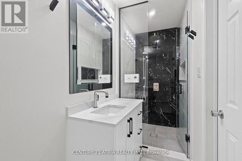 3837 Densbury Drive, Mississauga, ON - Indoor Photo Showing Bathroom