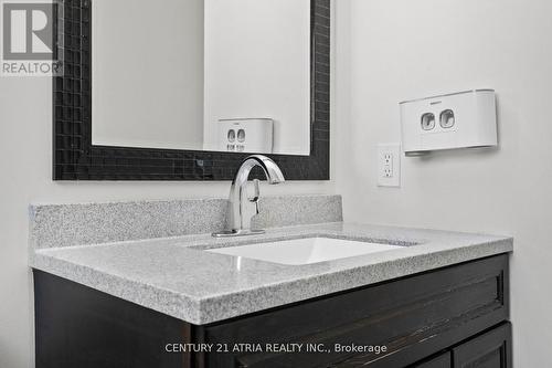 3837 Densbury Drive, Mississauga, ON - Indoor Photo Showing Bathroom