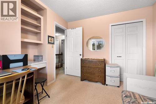 122 Groome Avenue, Regina, SK - Indoor Photo Showing Office