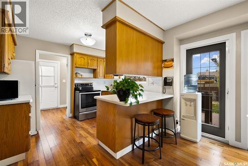 122 Groome Avenue, Regina, SK - Indoor Photo Showing Kitchen