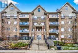 45 Ferndale Drive #211 Barrie - 