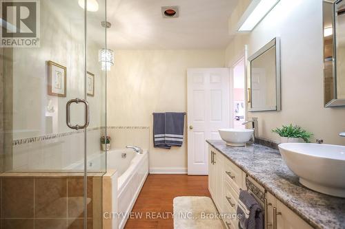 3593 Kariya Drive, Mississauga, ON - Indoor Photo Showing Bathroom