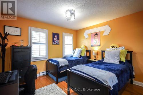 3593 Kariya Drive, Mississauga, ON - Indoor Photo Showing Bedroom