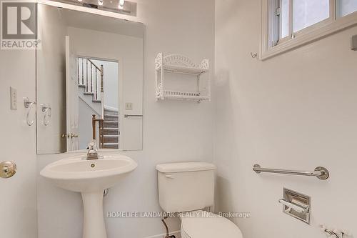 3586 Italia Crescent, Mississauga, ON - Indoor Photo Showing Bathroom