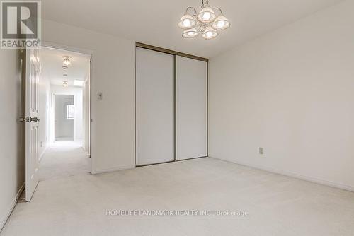 3586 Italia Crescent, Mississauga, ON - Indoor Photo Showing Other Room