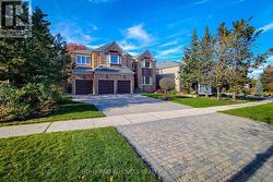 2427 ERIN CENTRE BOULEVARD  Mississauga, ON L5M 5B3