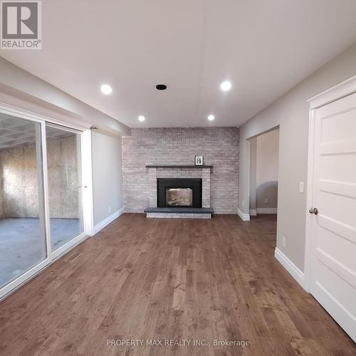 6680 - 6600&6680 Best Road, Clarington, ON - Indoor Photo Showing Living Room With Fireplace