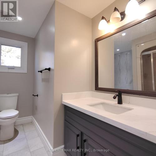 6680 - 6600&6680 Best Road, Clarington, ON - Indoor Photo Showing Bathroom