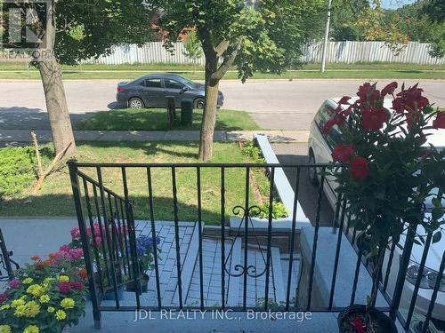 135 Corinthian Boulevard, Toronto, ON - Outdoor