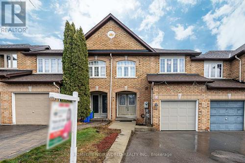 60 BLOOMGATE CRESCENT  Richmond Hill, ON L4E 4E2