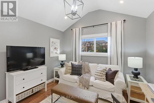 135 Admiral Road, Ajax (South East), ON - Indoor Photo Showing Living Room