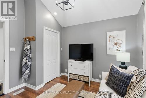 135 Admiral Road, Ajax (South East), ON - Indoor Photo Showing Bedroom