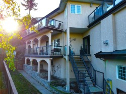 653 CAIRNDALE Rd  Colwood, BC V9C 3M7