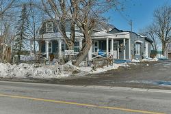 10421 Ch. du Curé-Barrette  Terrebonne (La Plaine), QC J7M 1N2