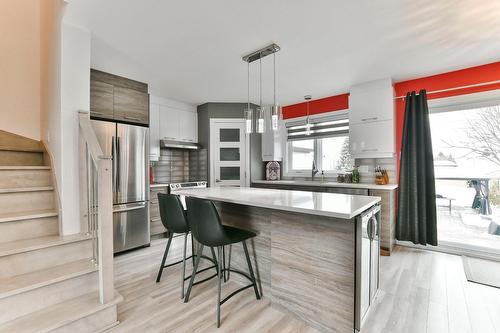 Cuisine - 259Z  - 261Z Rue Des Érables, Lavaltrie, QC - Indoor Photo Showing Kitchen With Upgraded Kitchen