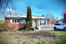215 Av. Allard  Dorval, QC H9S 3B8