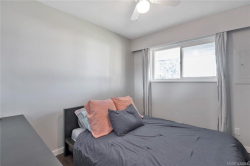 688 Glenalan Rd, Campbell River, BC 