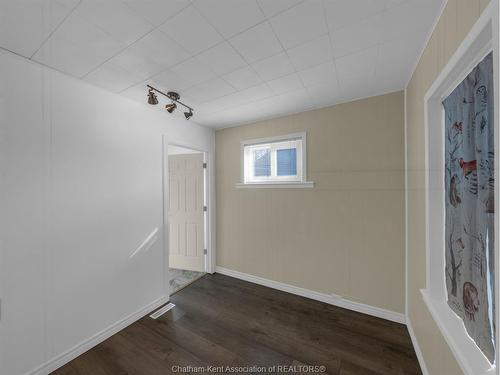 27 Eighth Street, Chatham, ON 