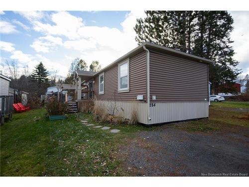 284 Magnolia Lane, Fredericton, NB 