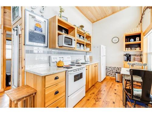 31 Hawkshaw Rd, Hawkshaw, NB 