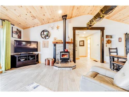 31 Hawkshaw Rd, Hawkshaw, NB 