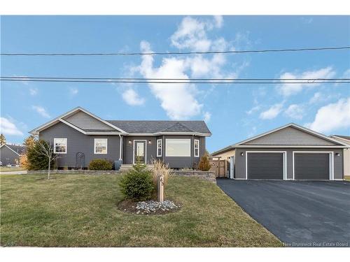 65 Raphael St, Dieppe, NB 