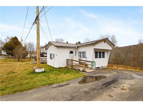 71 Chestnut St, Minto, NB 