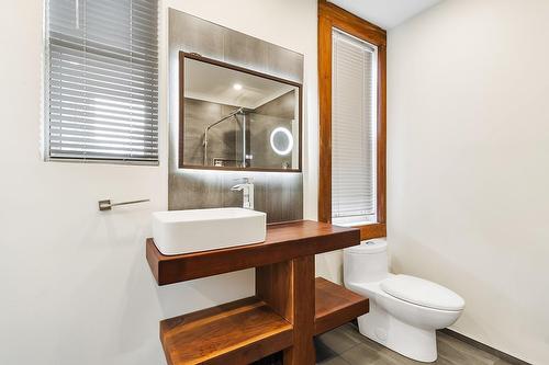 Bathroom - 15  - 17 Av. Boyer, Montréal (Lachine), QC - Indoor Photo Showing Bathroom