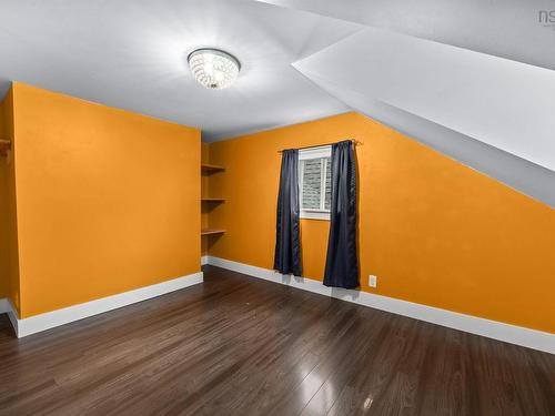 9991 Highway 1, Paradise, NS 