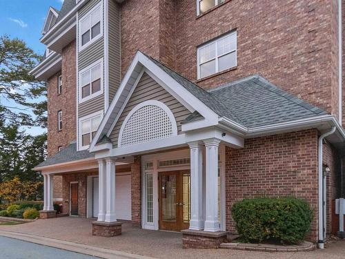 101 211 Hammonds Plains Road, Bedford, NS 