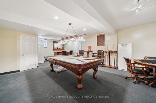 15 Waring Avenue, Whitby, ON - Indoor Photo Showing Other Room