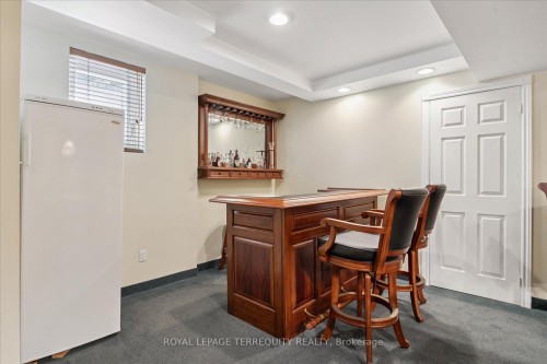 15 Waring Avenue, Whitby, ON - Indoor Photo Showing Other Room