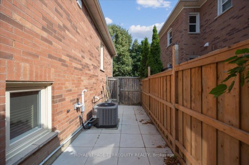 15 Waring Avenue, Whitby, ON - Outdoor With Exterior