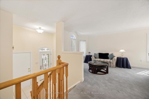 15 Waring Avenue, Whitby, ON - Indoor Photo Showing Other Room