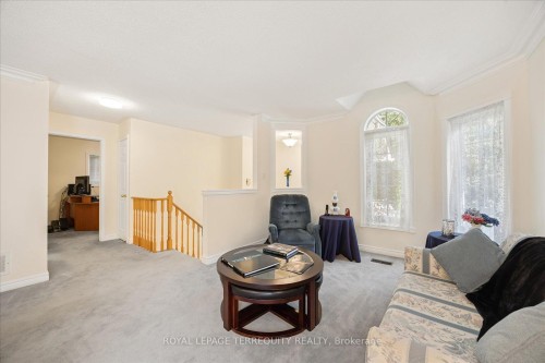 15 Waring Avenue, Whitby, ON - Indoor