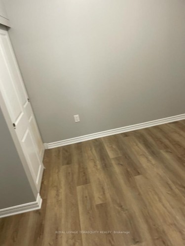 3-646 Lansdowne Avenue, Toronto, ON - Indoor Photo Showing Other Room