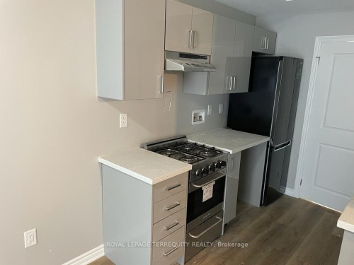 3-646 Lansdowne Avenue, Toronto, ON - Indoor Photo Showing Kitchen