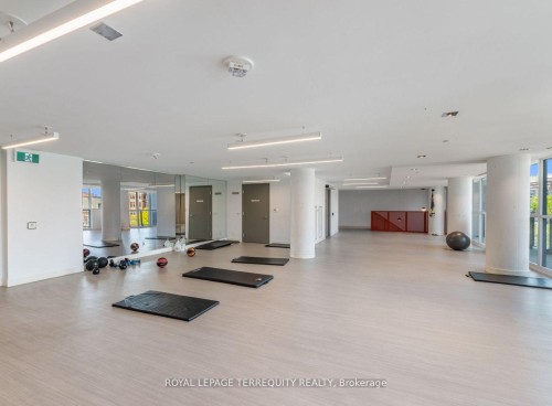 1405-120 Parliament Street, Toronto, ON - Indoor Photo Showing Gym Room