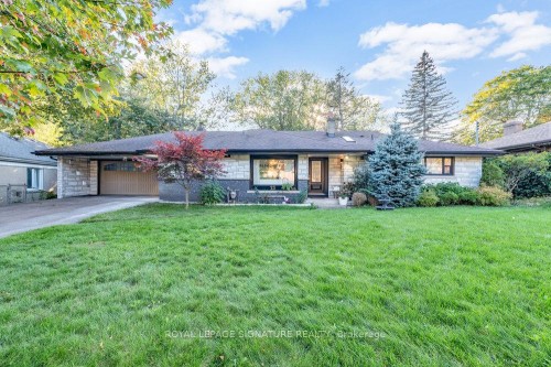 23 Burnview Crescent, Toronto, ON - Outdoor With Facade