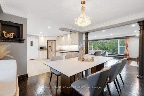 23 Burnview Crescent, Toronto, ON - Indoor Photo Showing Dining Room