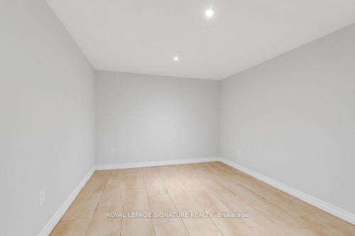 23 Burnview Crescent, Toronto, ON - Indoor Photo Showing Other Room
