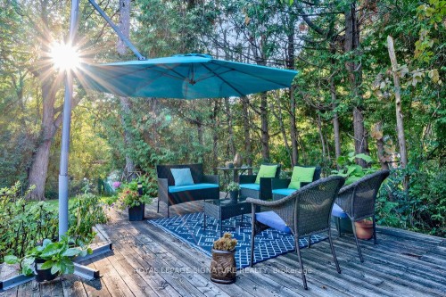 23 Burnview Crescent, Toronto, ON - Outdoor With Deck Patio Veranda